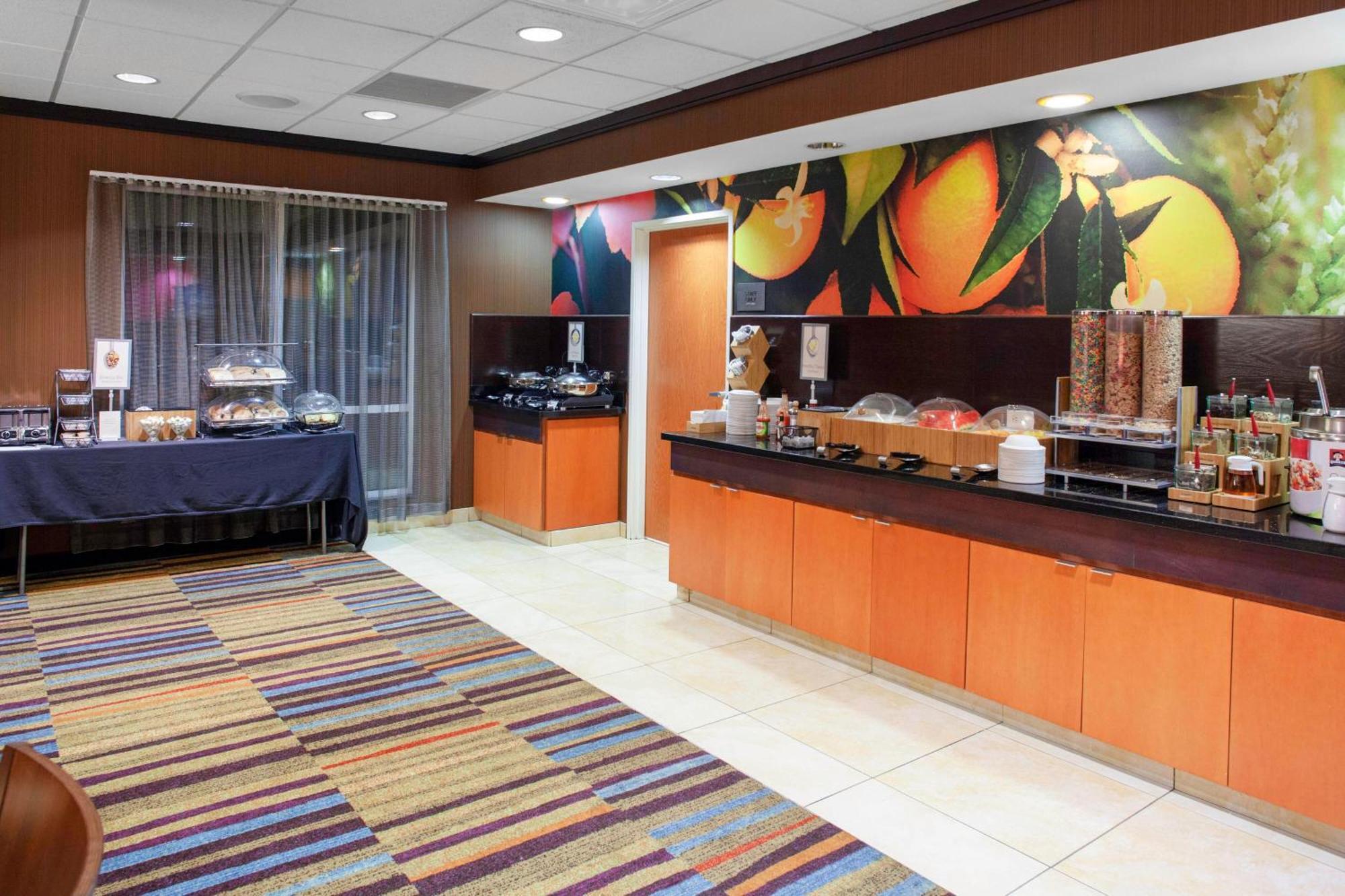 Fairfield Inn And Suites By Marriott Seymour Esterno foto