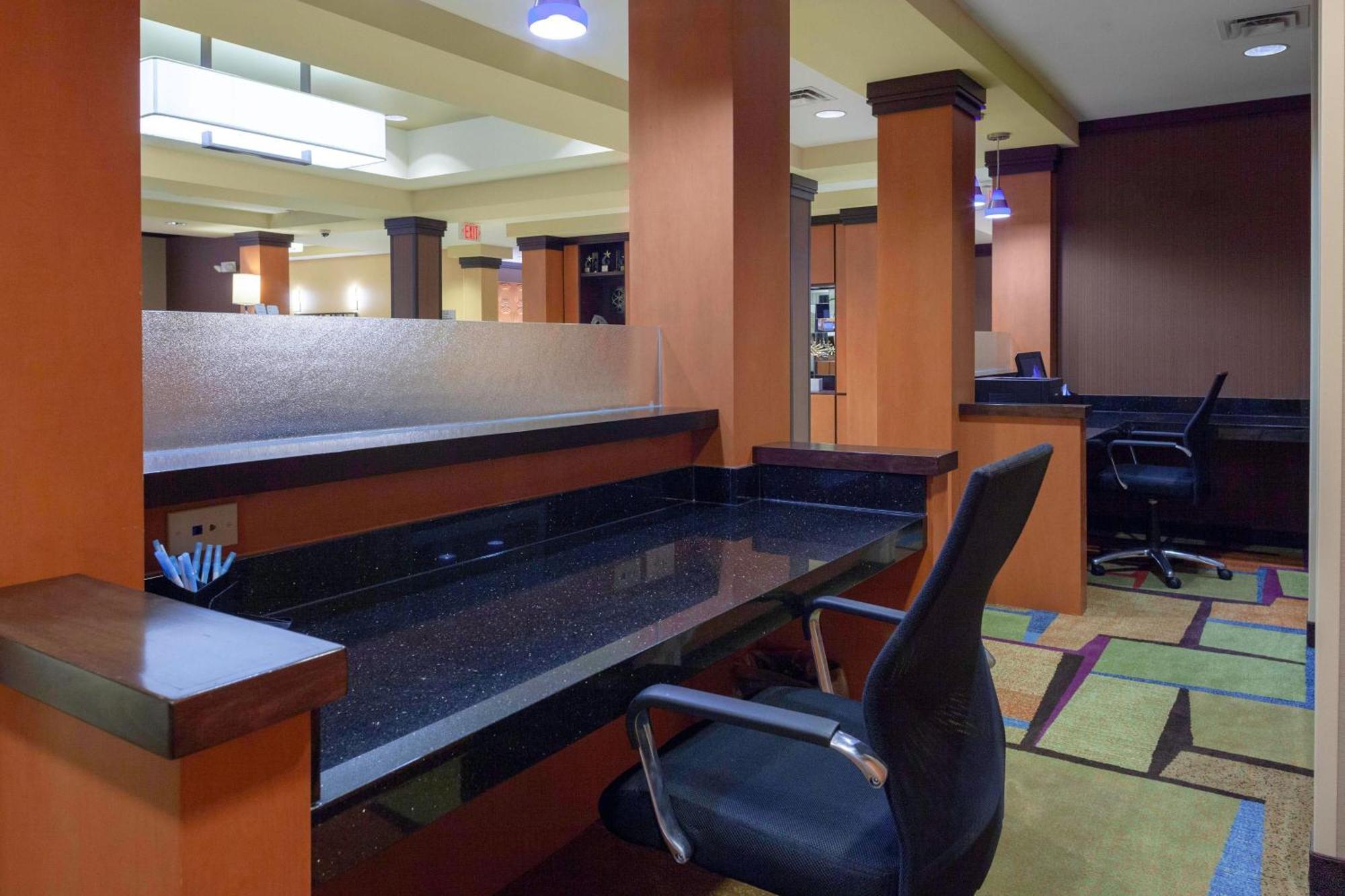 Fairfield Inn And Suites By Marriott Seymour Esterno foto